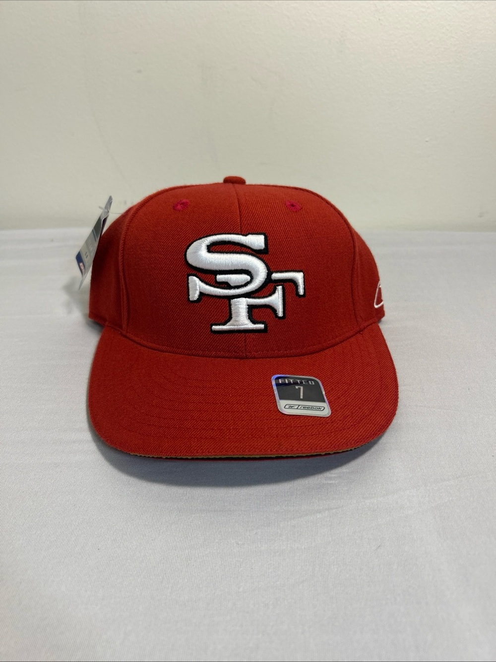San Francisco 49ers fitted size 7 Reebok hat- Official Sports Style